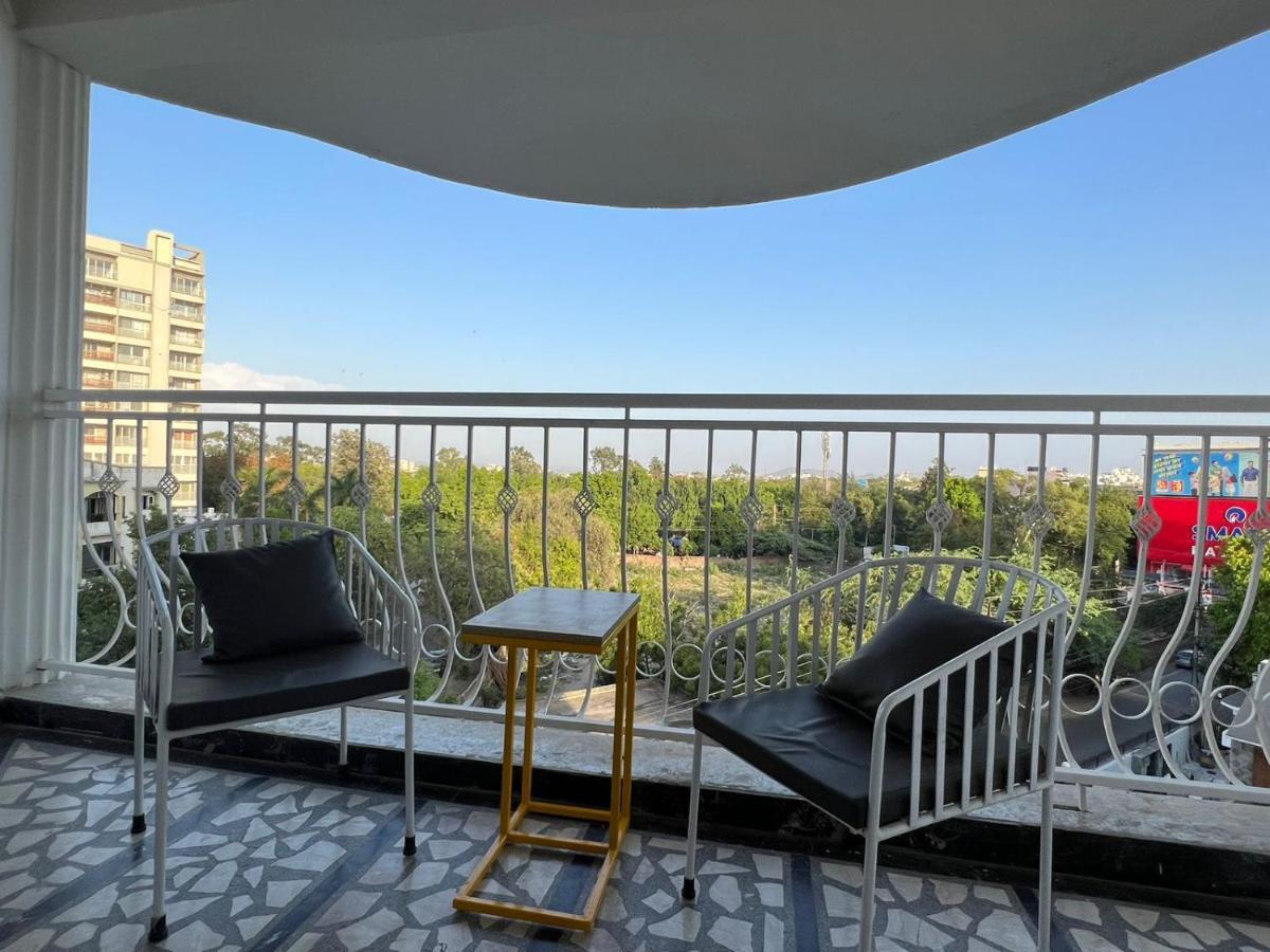 Phoenix - Unmatched Comfort Udaipur Bagian luar foto