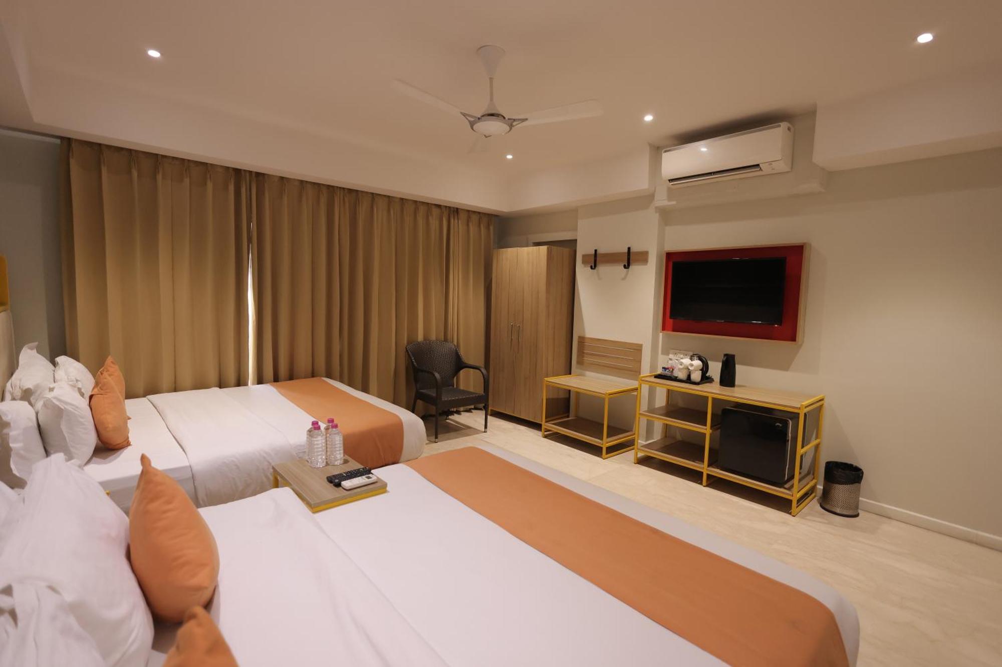 Phoenix - Unmatched Comfort Udaipur Bagian luar foto