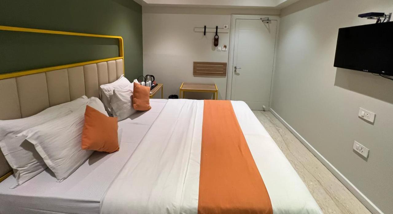 Phoenix - Unmatched Comfort Udaipur Bagian luar foto